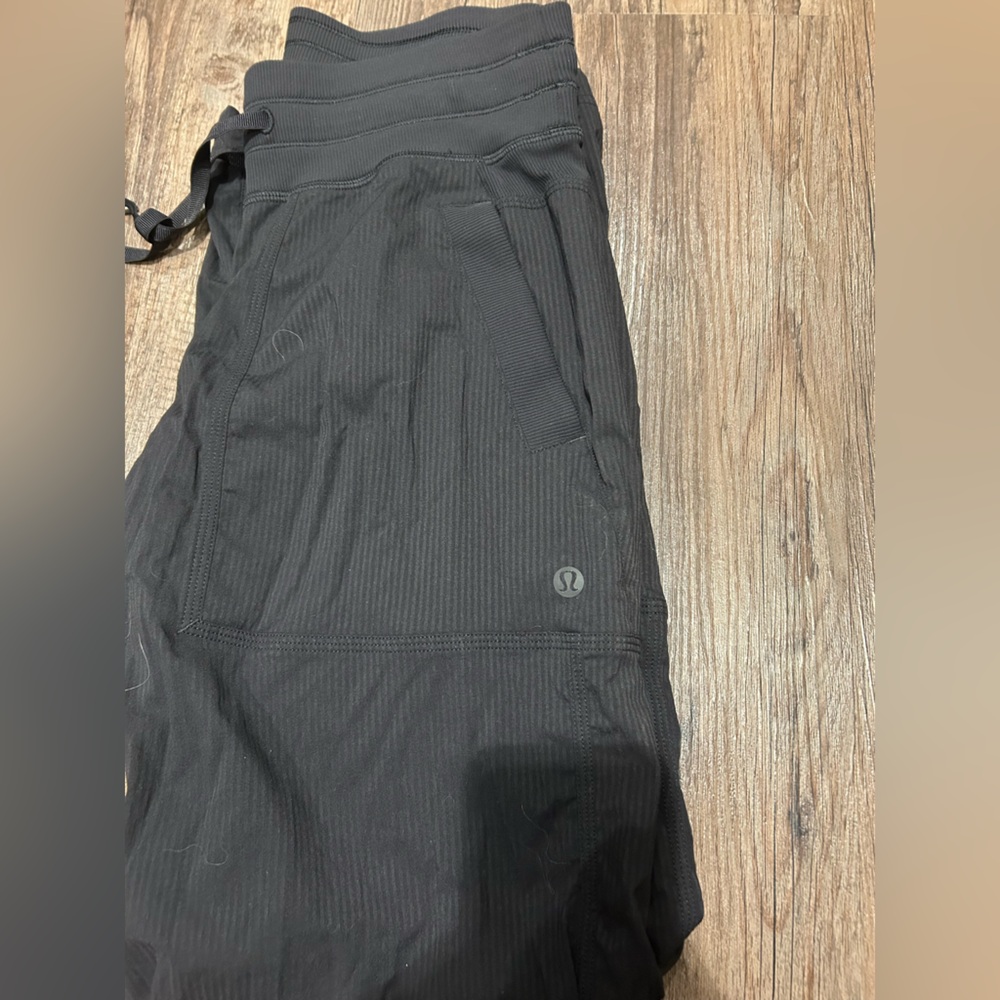 Lululemon Dance Studio Mid-Rise Pant SHORT Length
